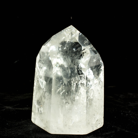 Bergkristall mit Phantom Spitze nachgeschliffen
