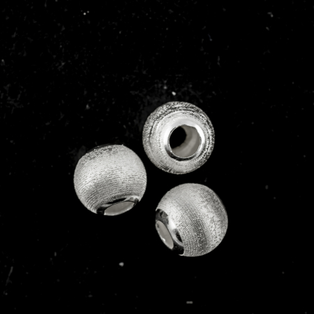 Boule satinée 6mm, perçage 2.4mm