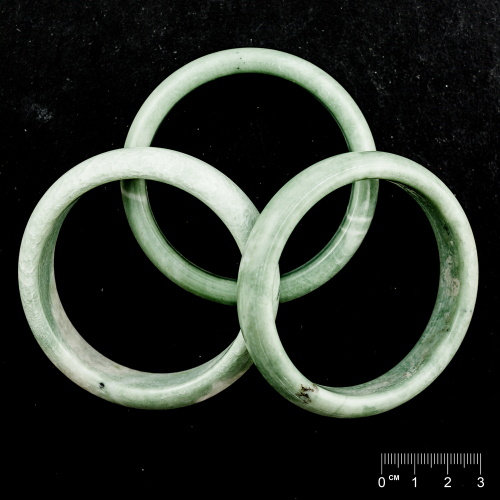Bracelet rigide Serpentine vert clair env. 14mm