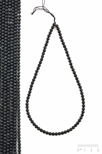 Rang Tourmaline noir avec inclusions de Quartz ou Mica boule